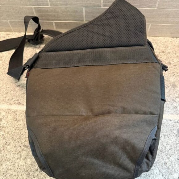 Tamrac Velocity 5767 Brown/Dark Brown Camera Bag Sling Backpack with Inserts - Picture 9 of 10